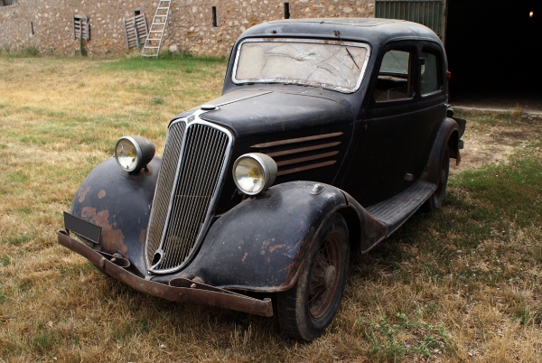 celta 4 1 1 A Vendre : RENAULT CELTA 4 1935