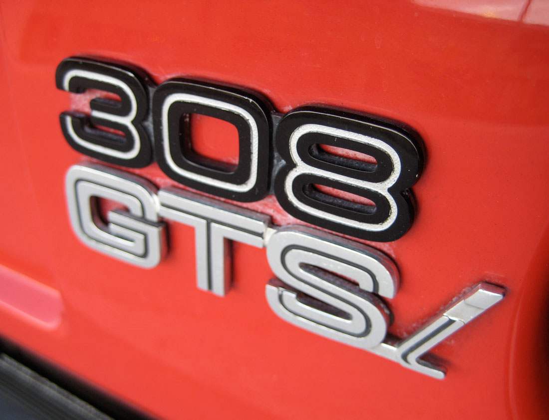 308-gtsi_emblem_ferrari_s